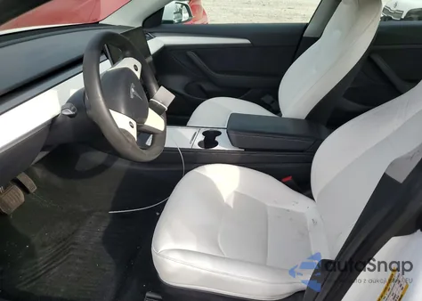 2022 Tesla Model 3 z USA, uszkodzony, nr VIN 5YJ3E1EA4NF127557